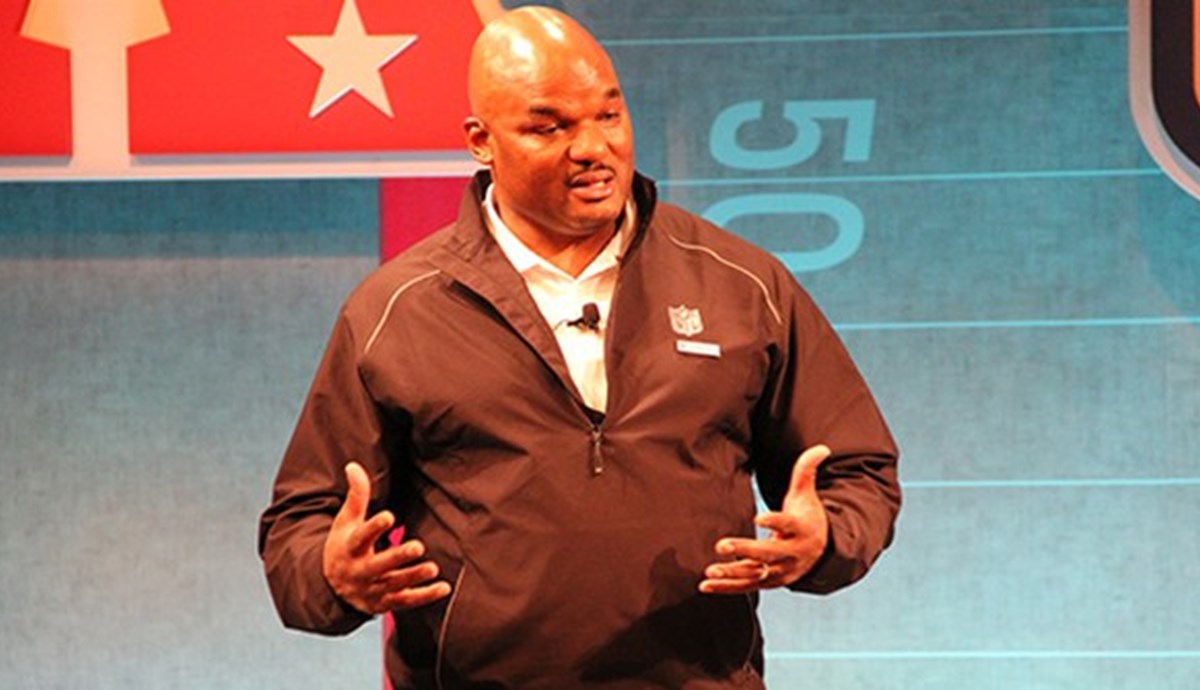 Dwight Hollier NFL Player Engagement